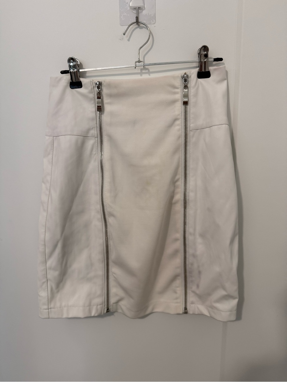 White double Zip-Front Women’s Skirt